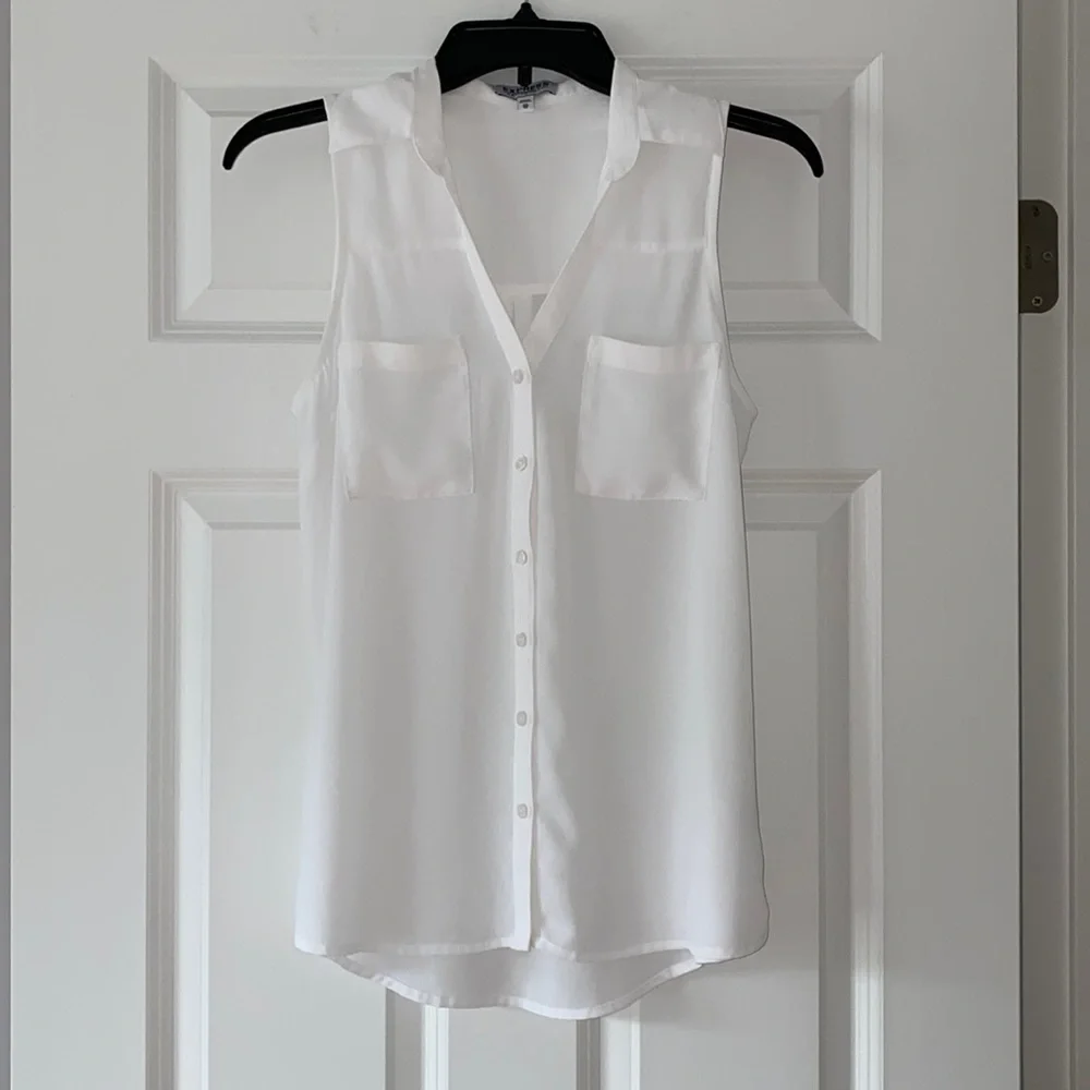 Express Button-up Blouse - Picture 4 of 8